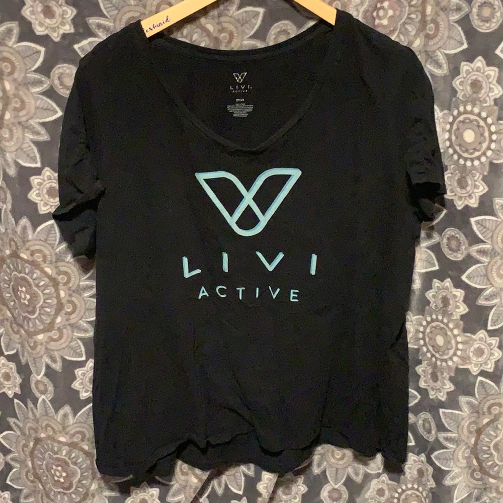 Livi Active Logo Black Graphic Tee Size 22/24